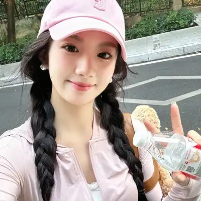 韦泽泽